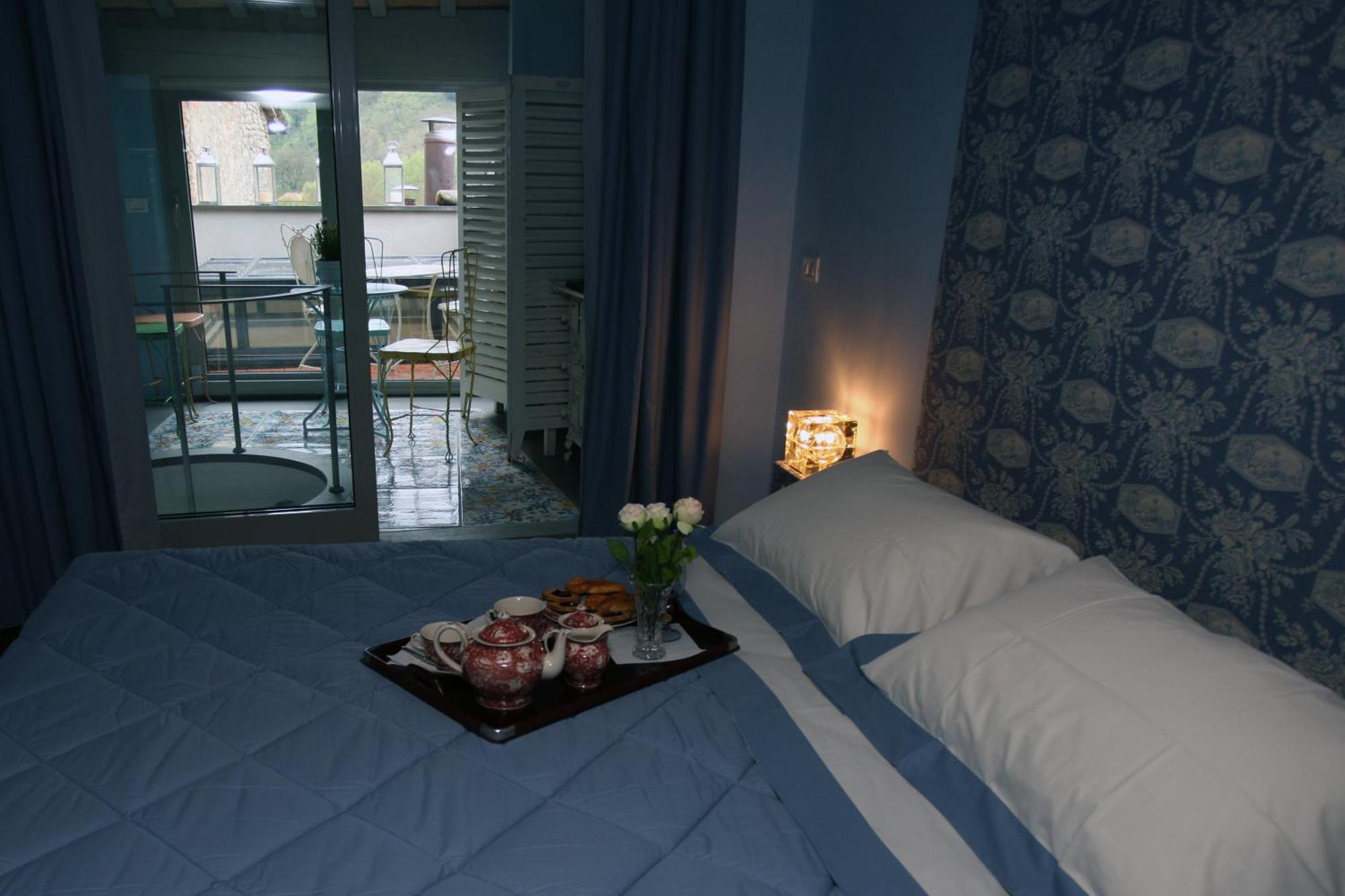 Bed and Breakfast Palazzo Santinelli SantʼAngelo in Vado Pokoj fotografie